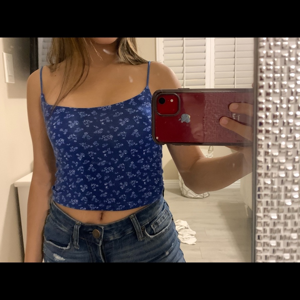 Cute tank top shirt!